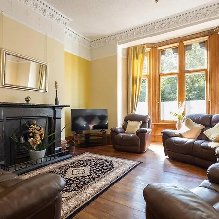 Host & - Chatsworth Townhouse Ii