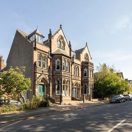 Host & - Chatsworth Townhouse Ii בית נופש *