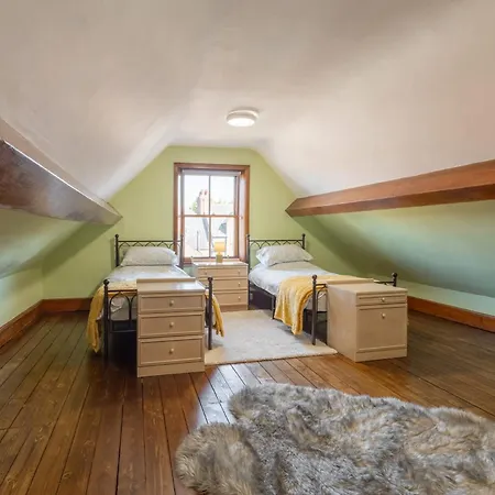 Host & - Chatsworth Townhouse Ii בית נופש