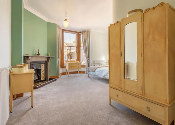 Feriehus Host & - Chatsworth Townhouse Ii *