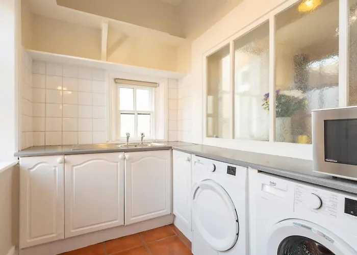 Feriehus Host & - Chatsworth Townhouse Ii *